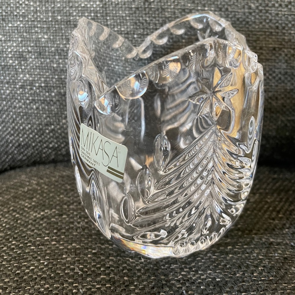 Mikasa Christmas tree cut crystal vase